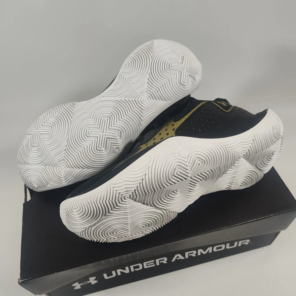 Youth Under Armour Jet '23 Black Metallic Gold 6.5Y‎